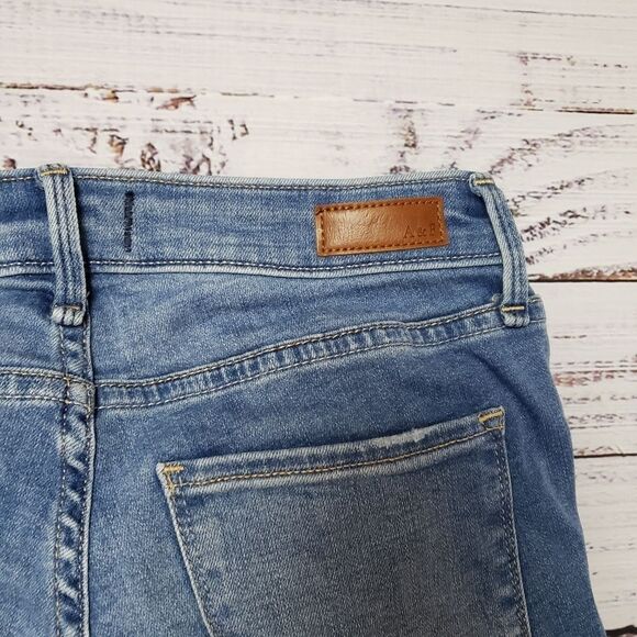 Abercrombie & Fitch Harper Low rise ankle Jeans - Size 26 / 2 distressed - Picture 8 of 11